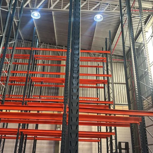 ilumiled-locacao-de-empilhadeiras-09